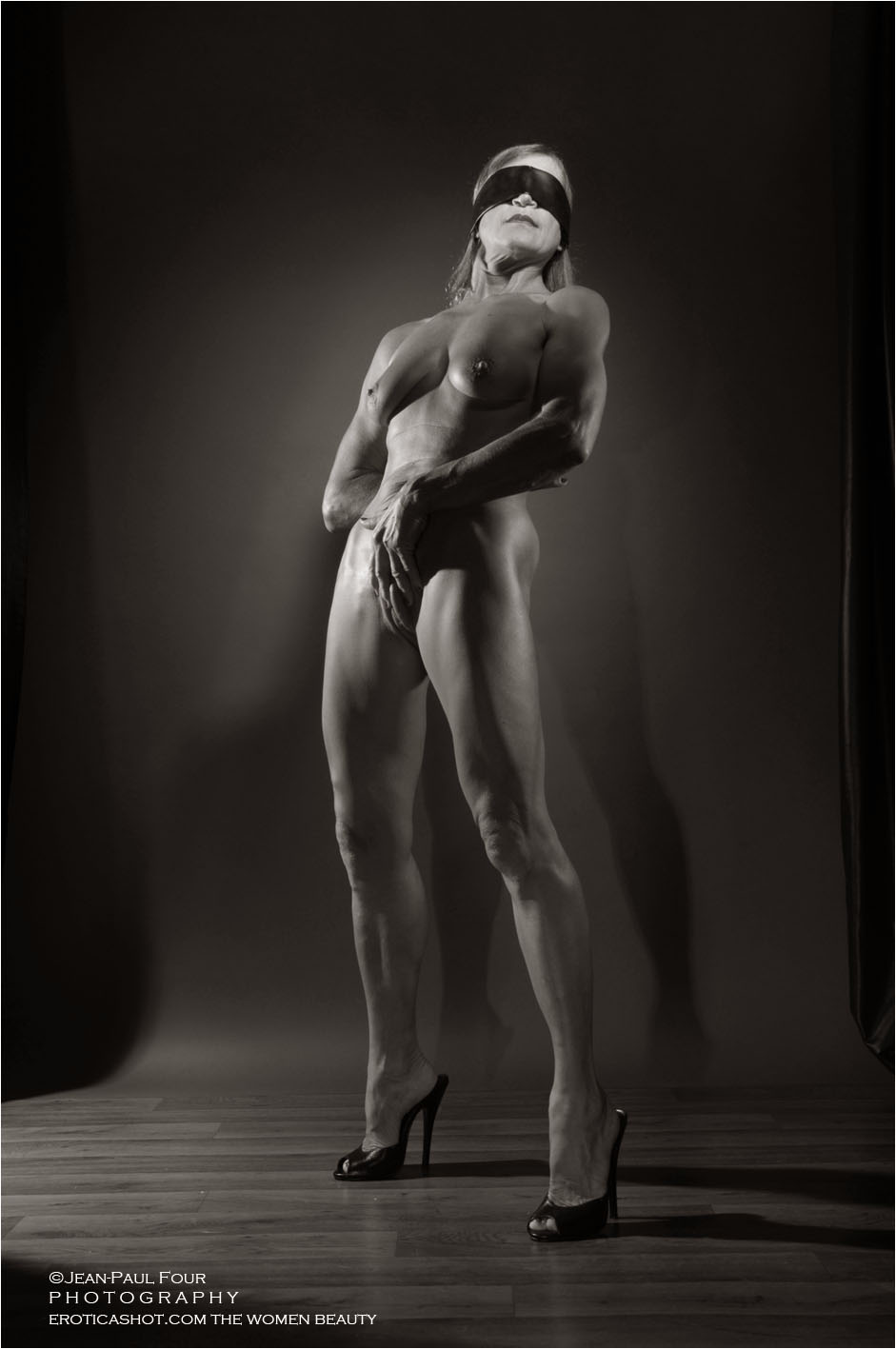 Chiara, beautiful blonde slut who loves ass and getting ass fucked, suspension, anal fucking, anal lover, pee, follow her on eroticashot.com, pict by �Jean-Paul Four