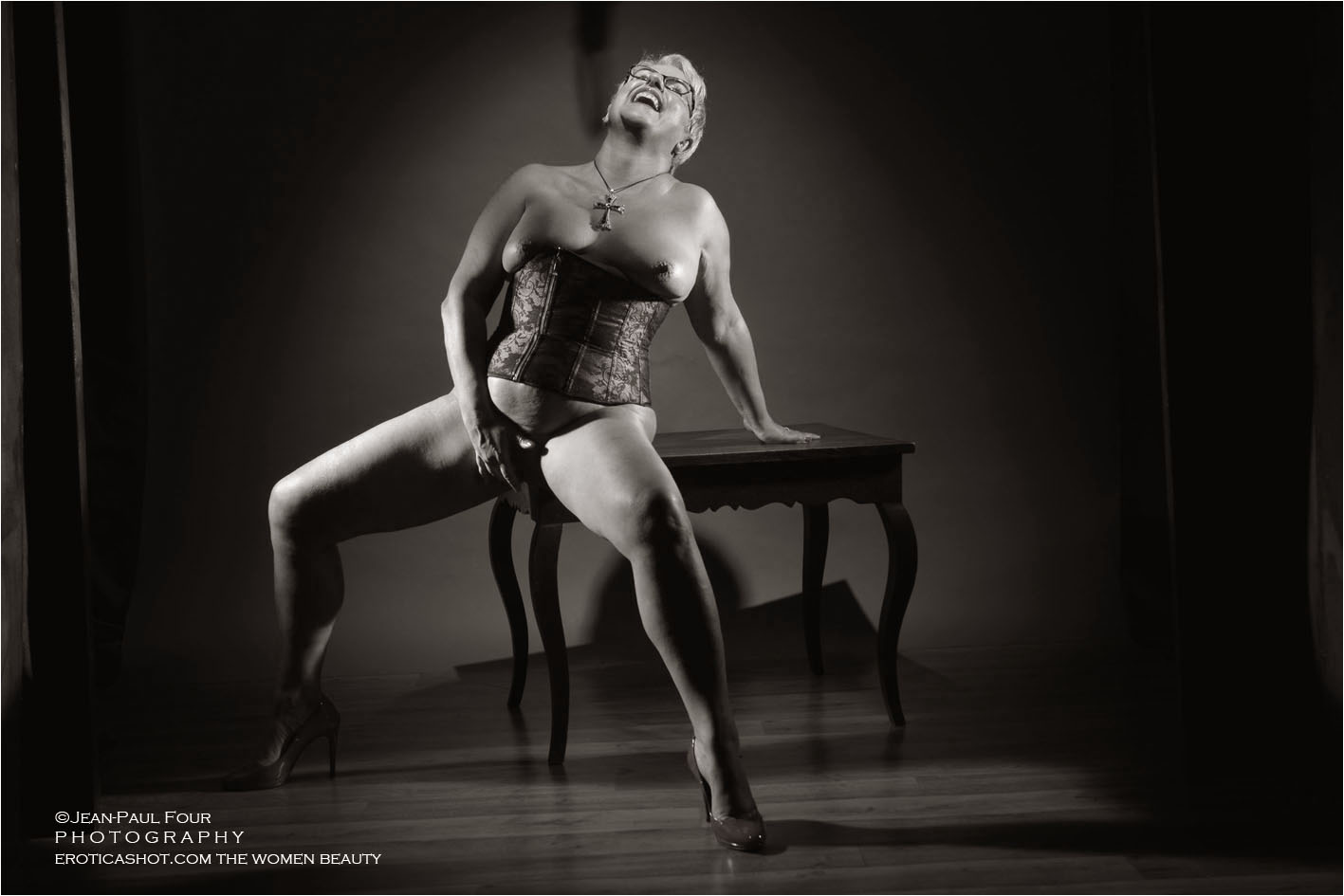 Odessa, nurse, mature slut, bdsm, big size model, big size fucking, whip, aanal lover, eroticashot, pict by Jean-Paul Four